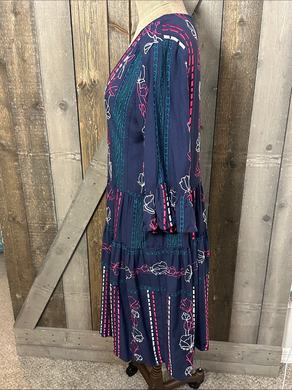 Anthropologie Akemi + Kin Navy Blue Embroidered Boho Floral Mini Dress Size 8 - Picture 8 of 12